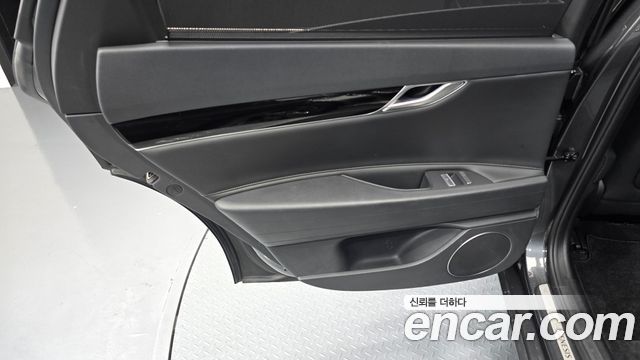 Genesis G80 2021 — photo 15