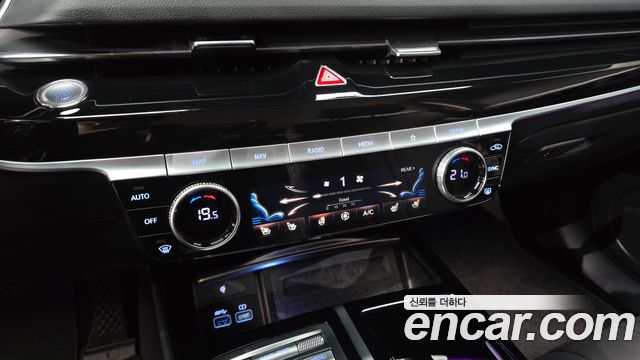 Genesis G80 2021 — photo 31
