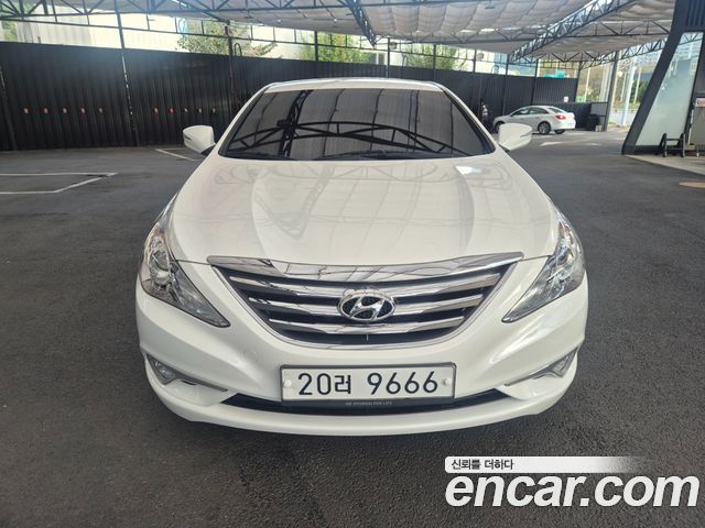 Hyundai Sonata 2013 — photo 1