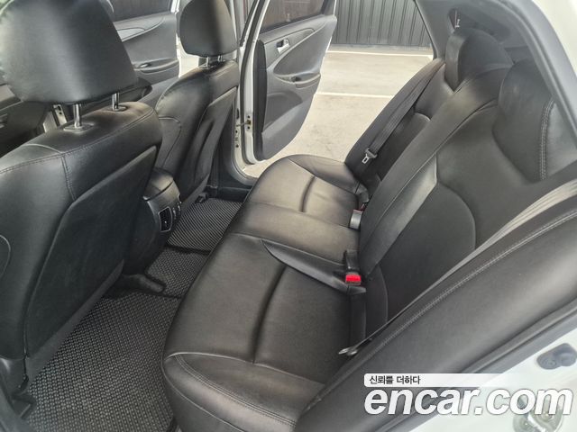 Hyundai Sonata 2013 — photo 15
