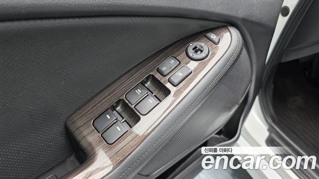 Kia K5 2013 — photo 26