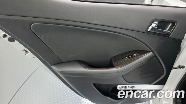 Kia K5 2013 — photo 15