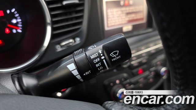 Kia K5 2013 — photo 28