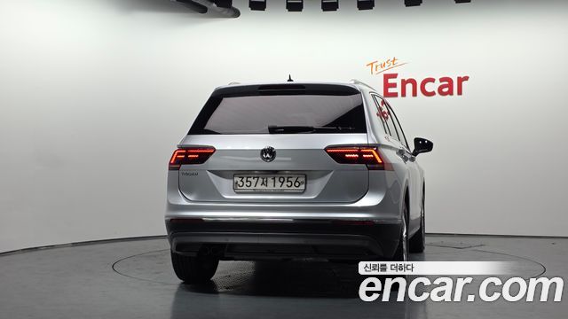 Volkswagen Tiguan 2020 — photo 4