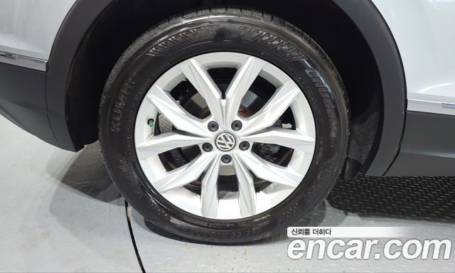 Volkswagen Tiguan 2020 — photo 5