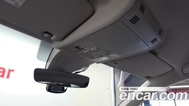 Volkswagen Tiguan 2020 — photo 23