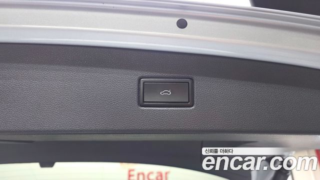 Volkswagen Tiguan 2020 — photo 27
