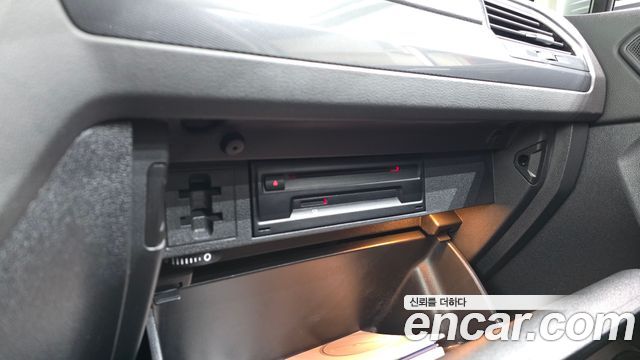 Volkswagen Tiguan 2020 — photo 29