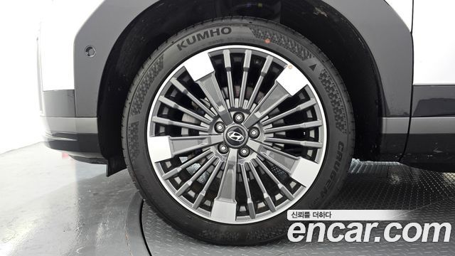 Hyundai Santafe 2025 — photo 5