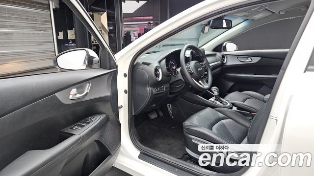 Kia K3 2024 — photo 13