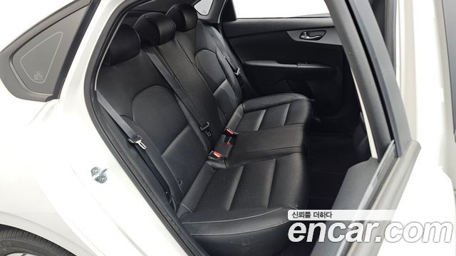 Kia K3 2024 — photo 14