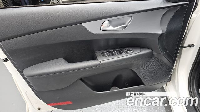 Kia K3 2024 — photo 22