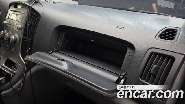 Hyundai Starex 2015 — photo 26