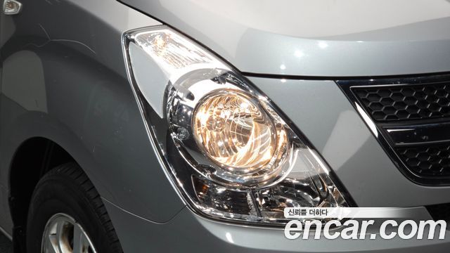 Hyundai Starex 2015 — photo 8