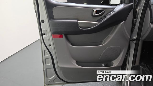 Hyundai Starex 2015 — photo 14