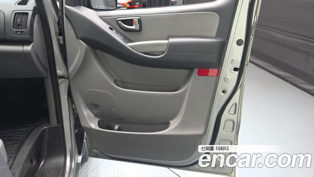 Hyundai Starex 2015 — photo 15