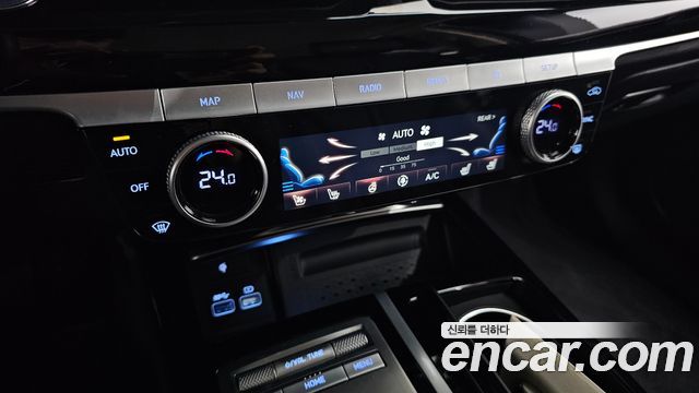 Genesis G80 2023 — photo 25