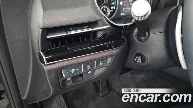 Genesis G80 2023 — photo 32