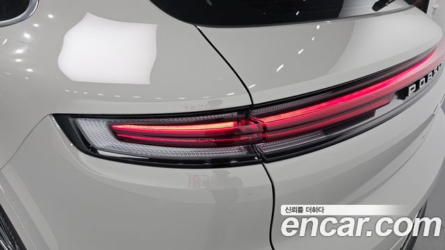 Porsche Cayenne 2024 — photo 9