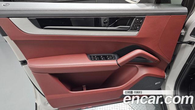 Porsche Cayenne 2024 — photo 14