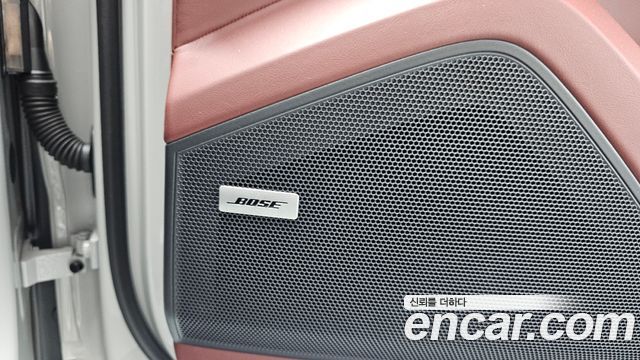 Porsche Cayenne 2024 — photo 36