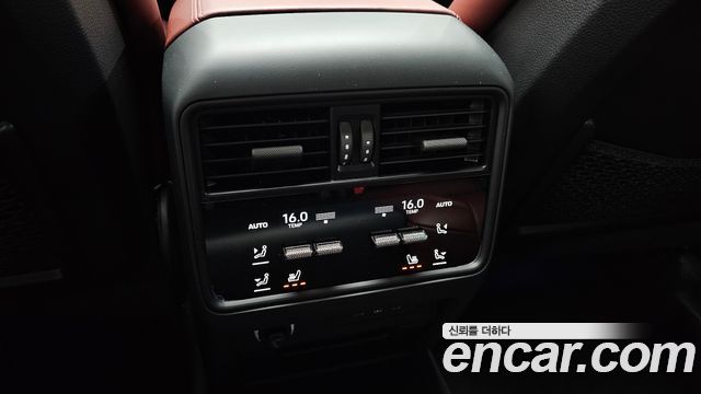 Porsche Cayenne 2024 — photo 37
