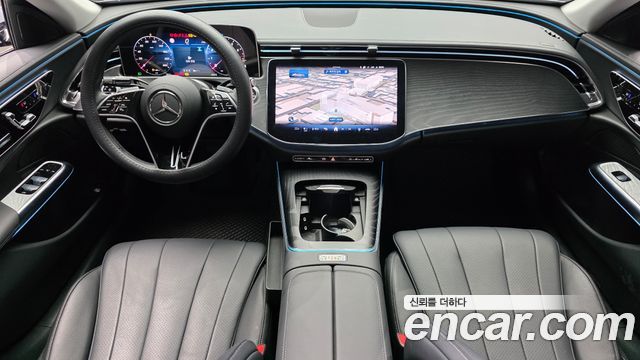 Mercedes-Benz E-Class 2024 — photo 10