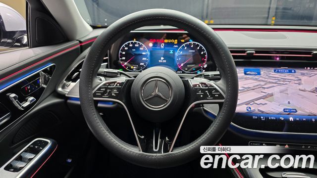 Mercedes-Benz E-Class 2024 — photo 19
