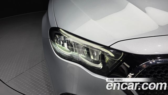 Mercedes-Benz E-Class 2024 — photo 8