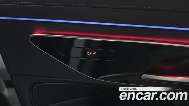 Mercedes-Benz E-Class 2024 — photo 31
