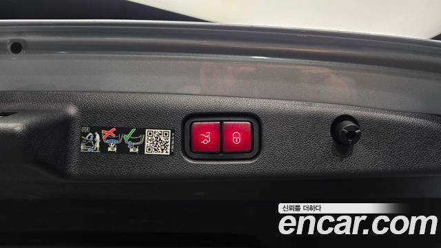 Mercedes-Benz E-Class 2024 — photo 33