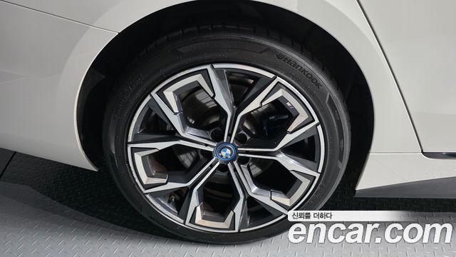 BMW i4 2024 — photo 5