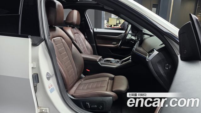 BMW i4 2024 — photo 17