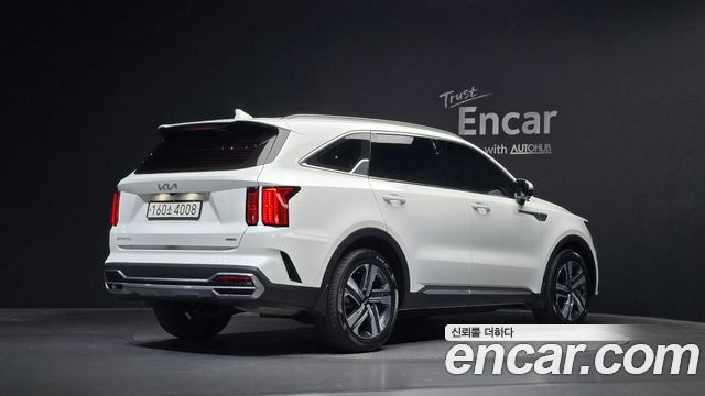Kia Sorento 2023 — photo 2