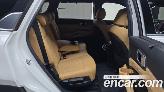 Kia Sorento 2023 — photo 17
