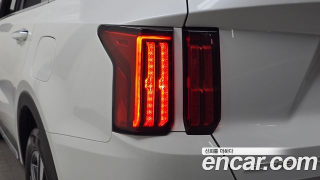 Kia Sorento 2023 — photo 9