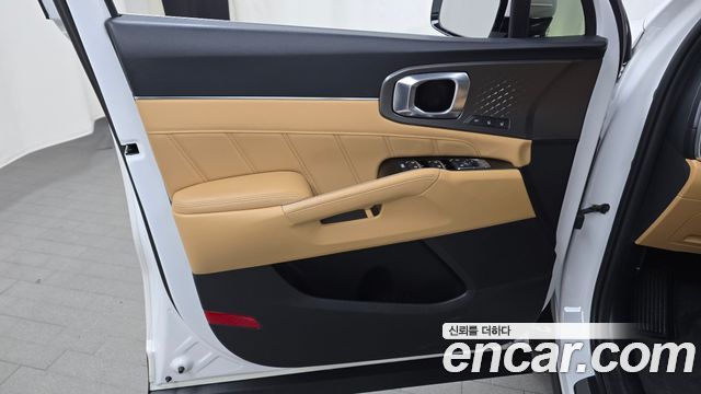 Kia Sorento 2023 — photo 14