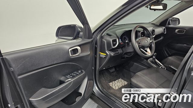 Hyundai Venue 2020 — photo 13