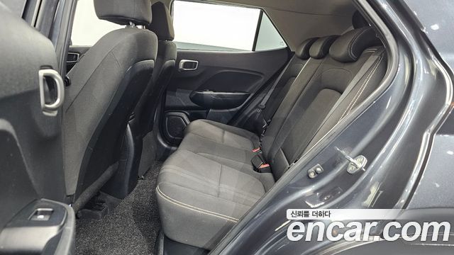 Hyundai Venue 2020 — photo 17