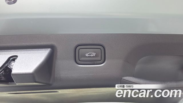 Hyundai Kona 2023 — photo 25