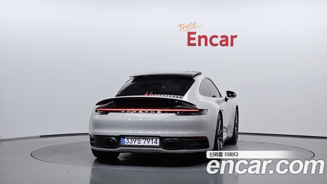 Porsche 911 2020 — photo 4