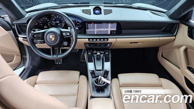 Porsche 911 2020 — photo 10
