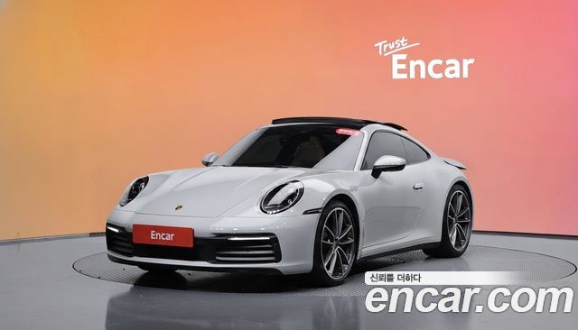 Porsche 911 2020 — photo 1