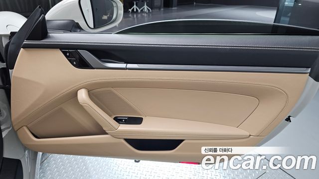 Porsche 911 2020 — photo 15