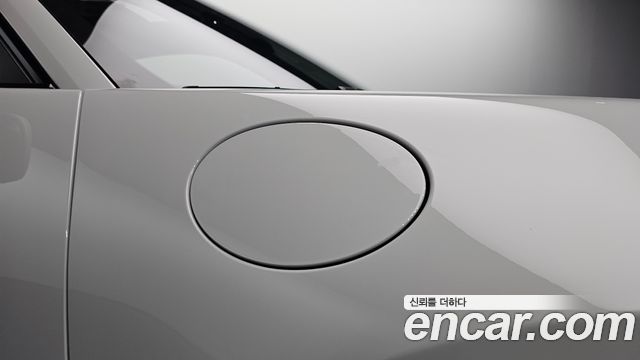 Porsche 911 2020 — photo 33