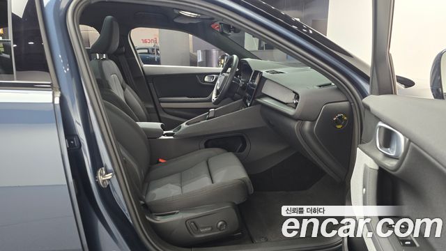 Polestar Polestar 2 2022 — photo 16