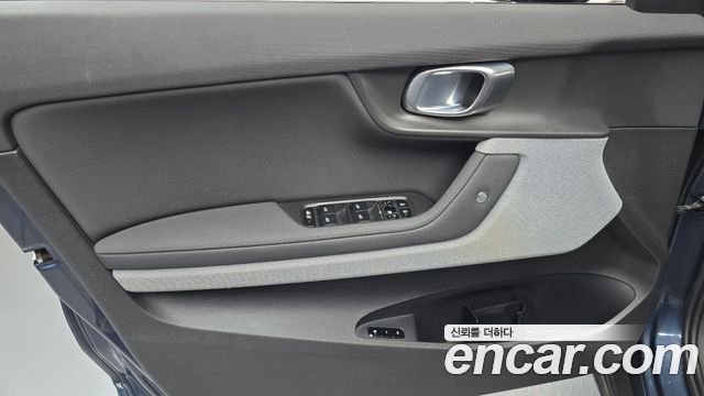 Polestar Polestar 2 2022 — photo 30
