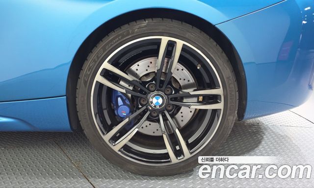 BMW M2 2017 — photo 7