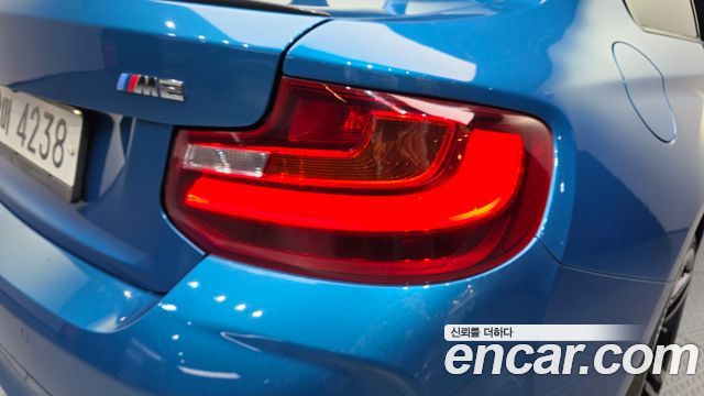 BMW M2 2017 — photo 9