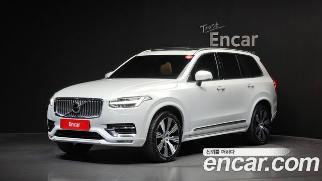 Volvo XC90 2022 — photo 1